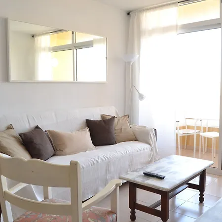 Apartment El Medano, 3 Bedrooms, Pool, Balcony And Parking *